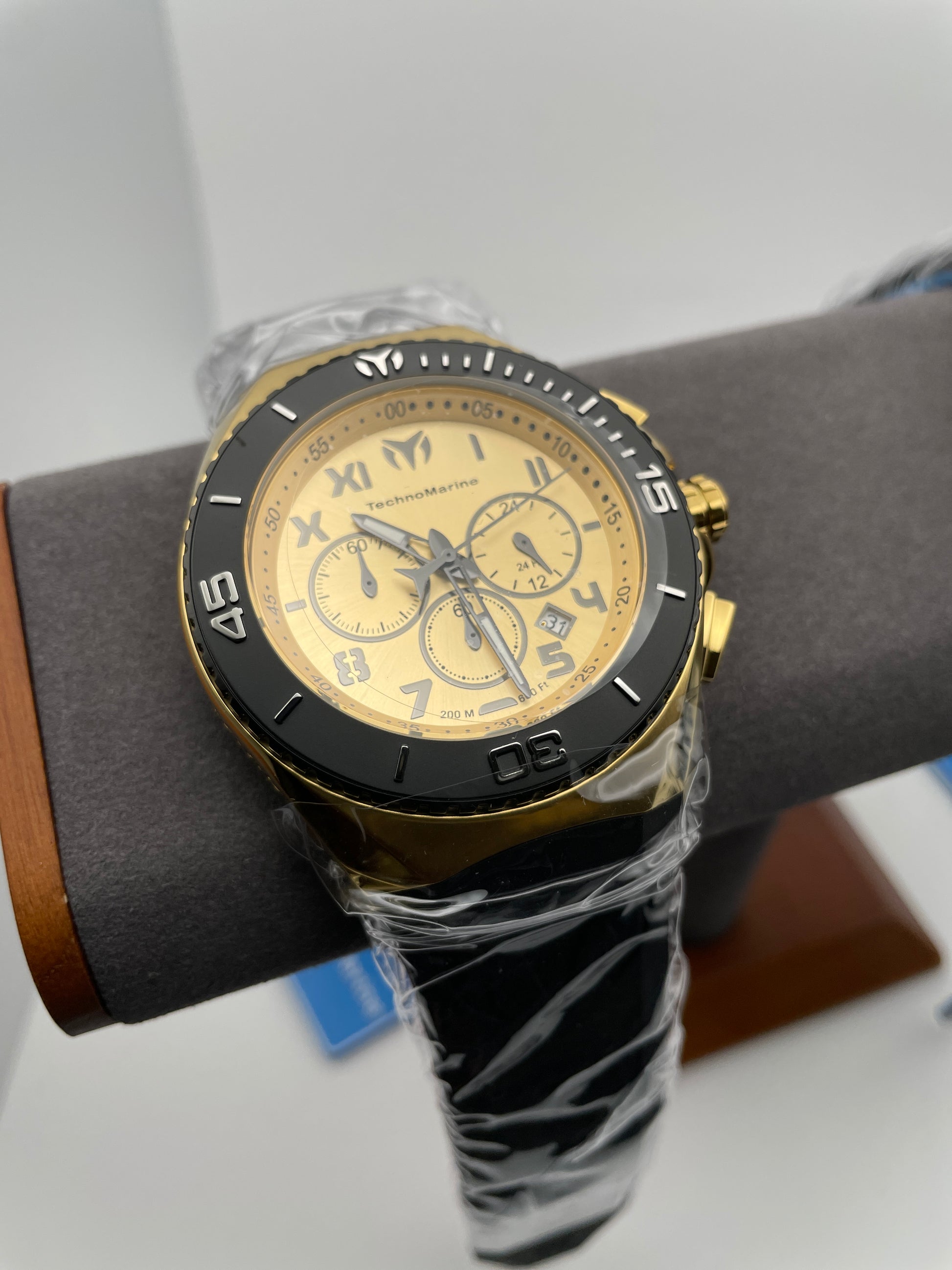 Technomarine Manta Dial Oro Men's. TM-215067